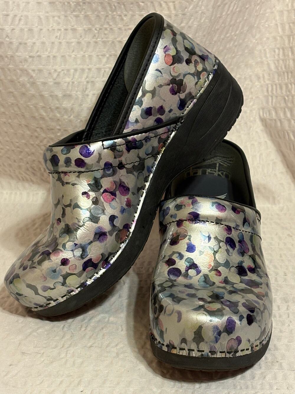 Dansko XP 2.0 Multicolored Leather Clogs Womens 39 US 8.5-9 Work Nurse Shoes EUC